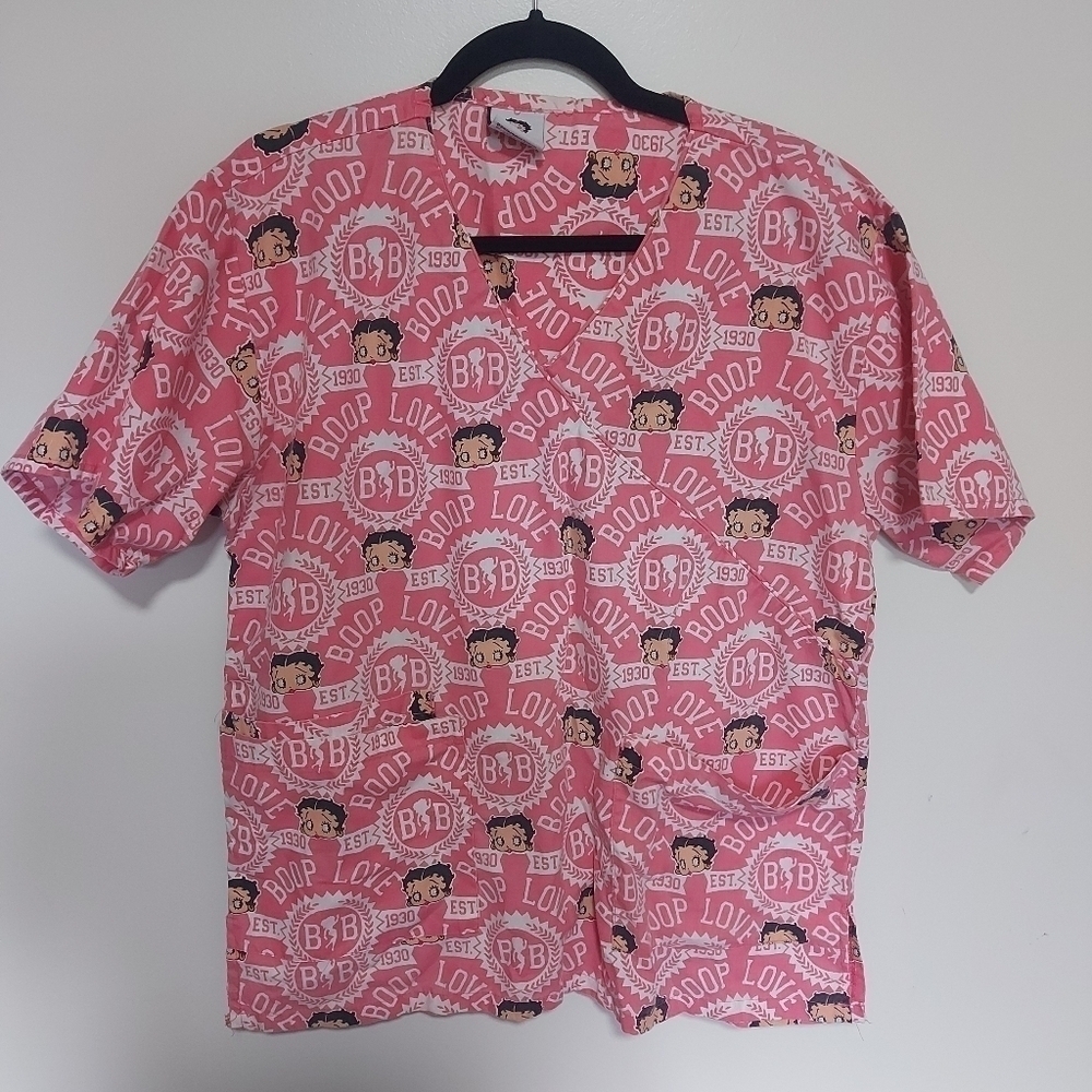Betty book large scrub top pink